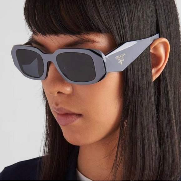 NEW PRADA GREY SUNGLASSES NEW COLLECTION PR17WS 11N09T UNISEX EYEWEAR PR 17WS - Picture 1 of 14